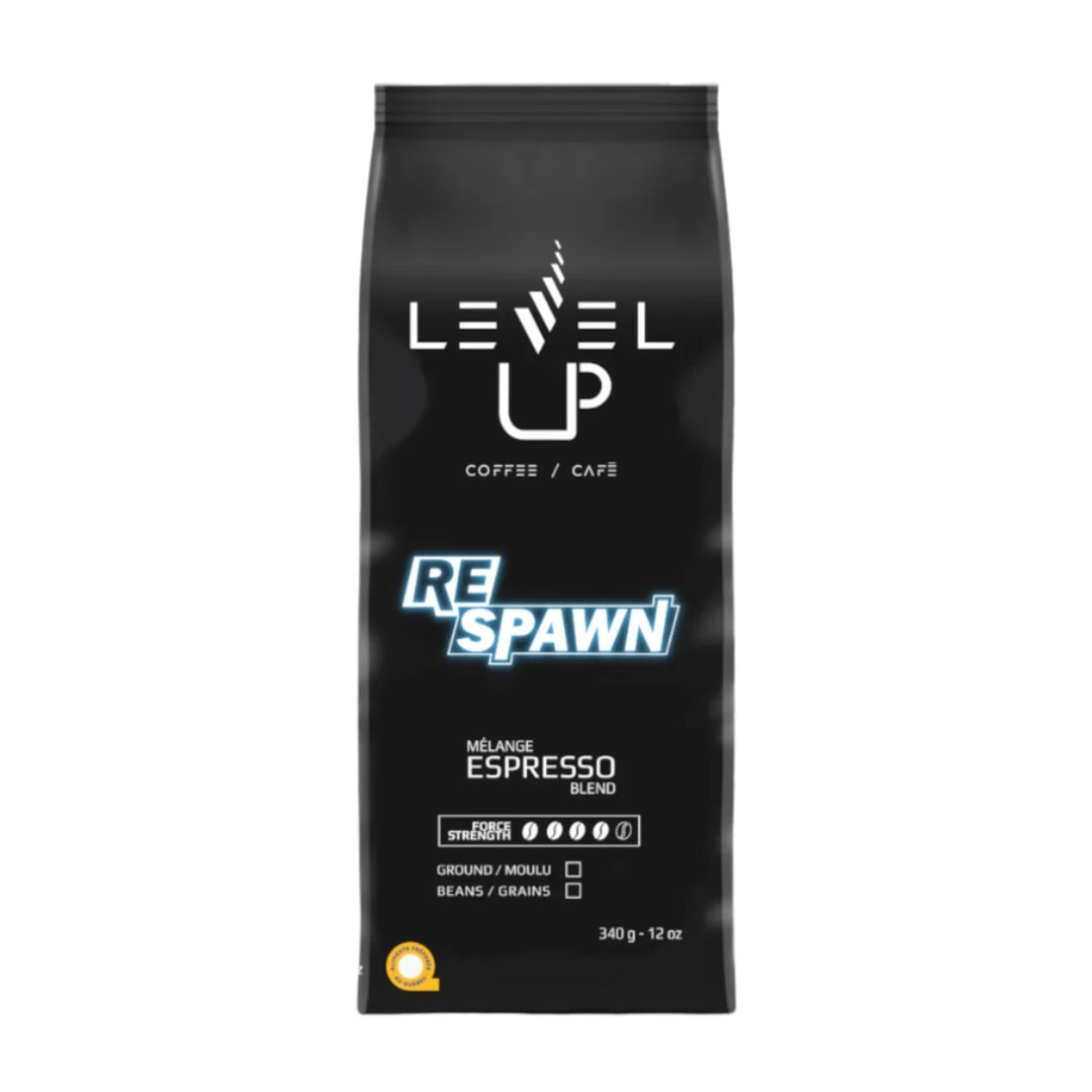 Café Respawn – Un mélange équilibré à la torréfaction moyenne, offrant une énergie durable idéale pour espresso, infusion filtre, et latte. Conçu pour les sportifs, étudiants, et professionnels en quête de performance, ce café est parfait avant une session de sport ou une journée bien remplie. Torréfié avec soin au Québec pour un goût riche et un boost naturel. / Respawn Coffee – Balanced medium roast delivering lasting energy. Ideal for espresso, filter coffee, and lattes. Crafted for athletes, students, a